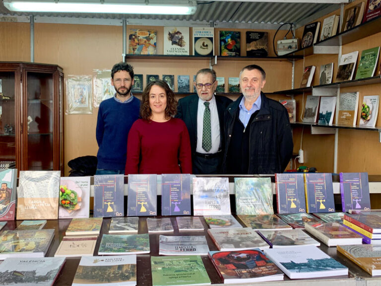 Glòria Tello inauguró la 42ª edición de la Fira del Llibre Antic i d’Ocasió