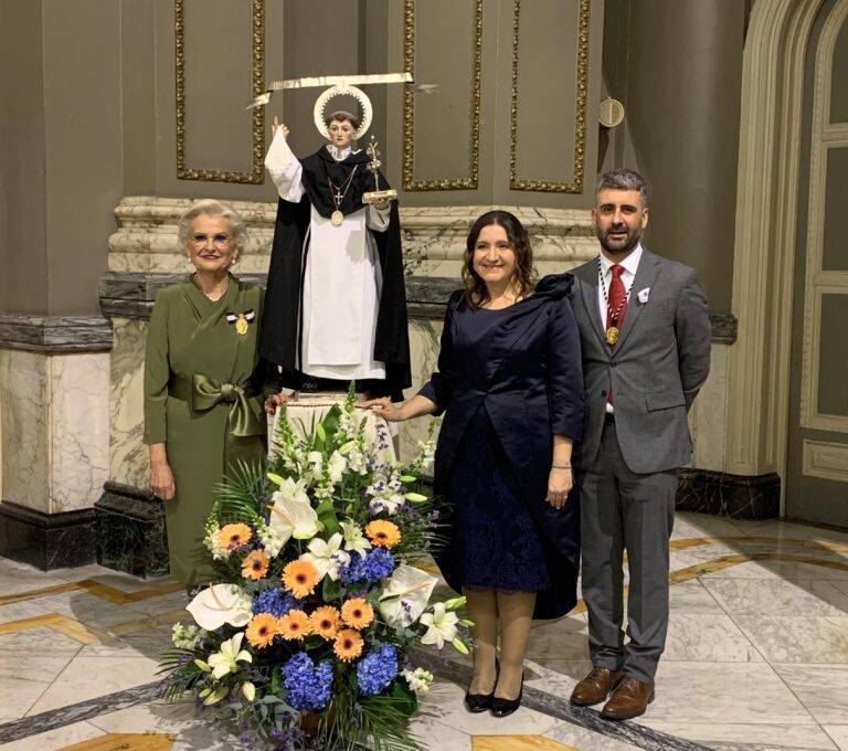 Inmaculada Atienza nova clavariessa de Sant Vicent Ferrer
