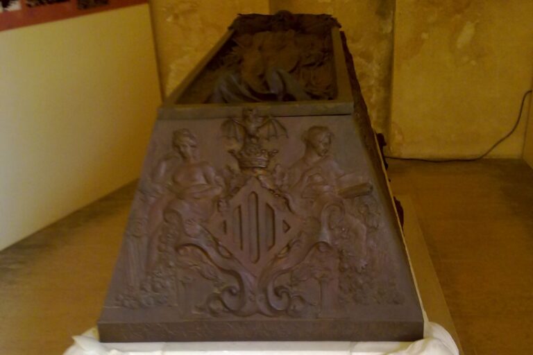 El sarcófago de Blasco Ibáñez descansará en el Cementerio General
