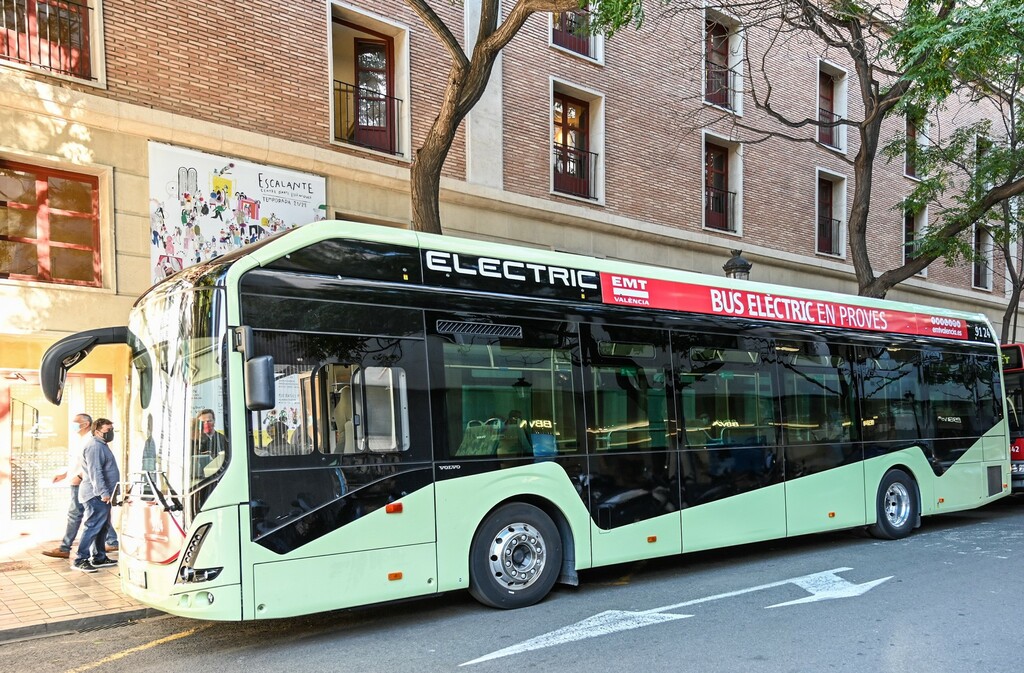 2021 10 07 autobus electric emt 1