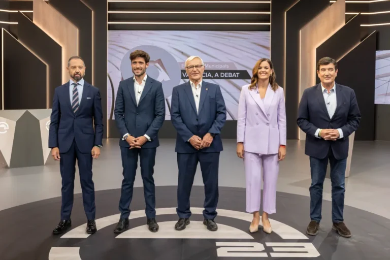 Debate electoral en À Punt: propuestas y visiones de los candidatos a la alcaldía de Valencia para el 28M