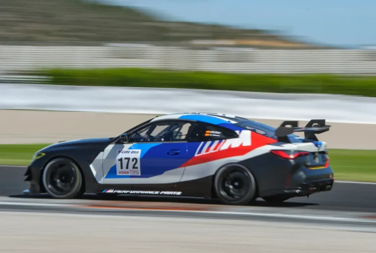 Nerea Martí es corona com a campiona d'Espanya de GT 2023 amb BMW