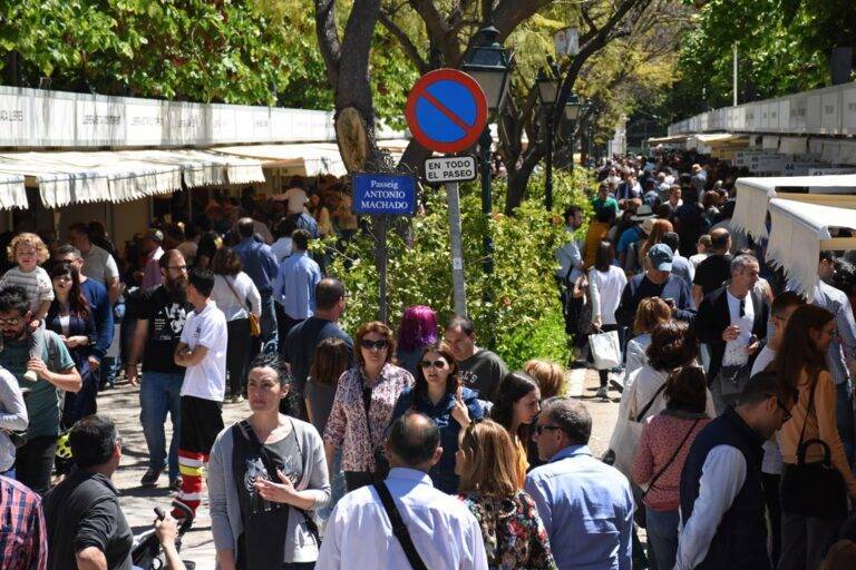 La Feria del Libro de Valencia 2024 tendrá lugar en los Jardines de Viveros del 25 de abril al 5 de mayo