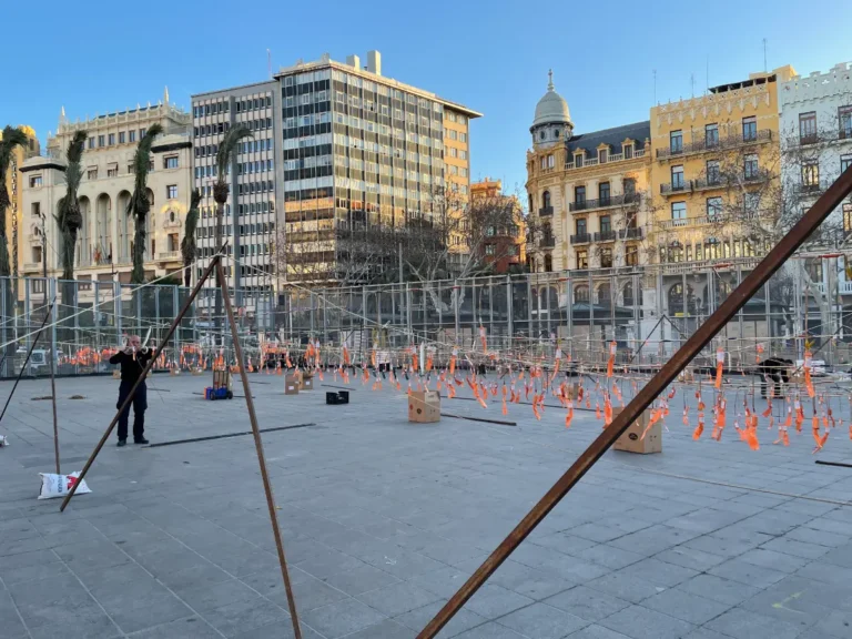 Primera Mascletà 2024 a càrrec de Peñarroja a l'estil Tradicional
