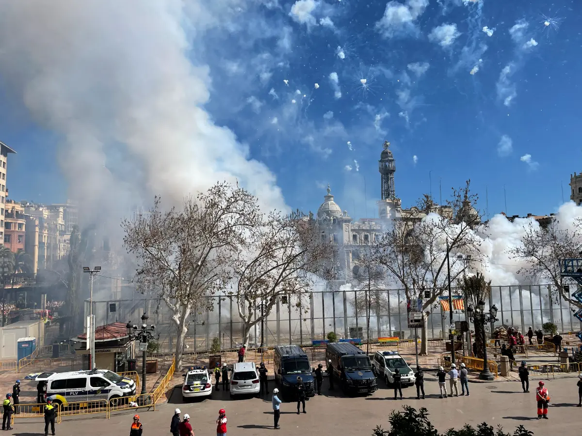 Mascletá del 5 de Marzo de 2024: Una Explosión Terrestre Excepcional 1 Mascletà del 5 de març, mascletà del 5 de marzo