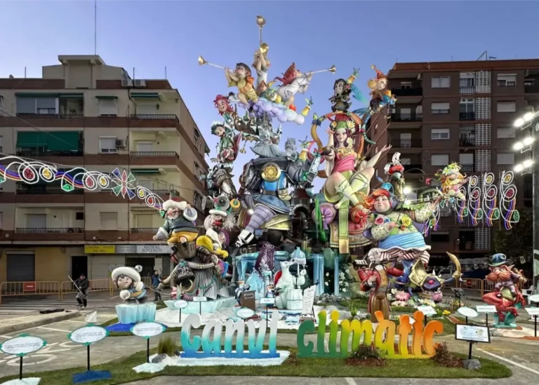 L'Antiga, ganadora del Primer Premio de la Sección Especial 2024 de las Fallas: Premio a la Conciencia Ambiental