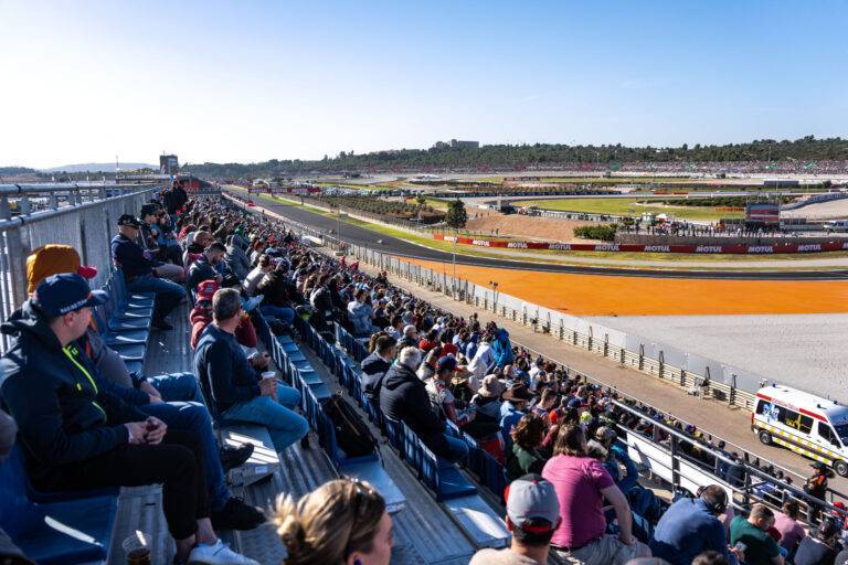 Gran Premio de MotoGP de la Comunidad Valenciana: Ampliación del Aforo del Circuit Ricardo Tormo