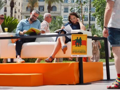 Turistificació descontrolada: Compromís denuncia “l’extinció del veïnat” 2 Turistificació descontrolada, Turistificacióno descontrolada