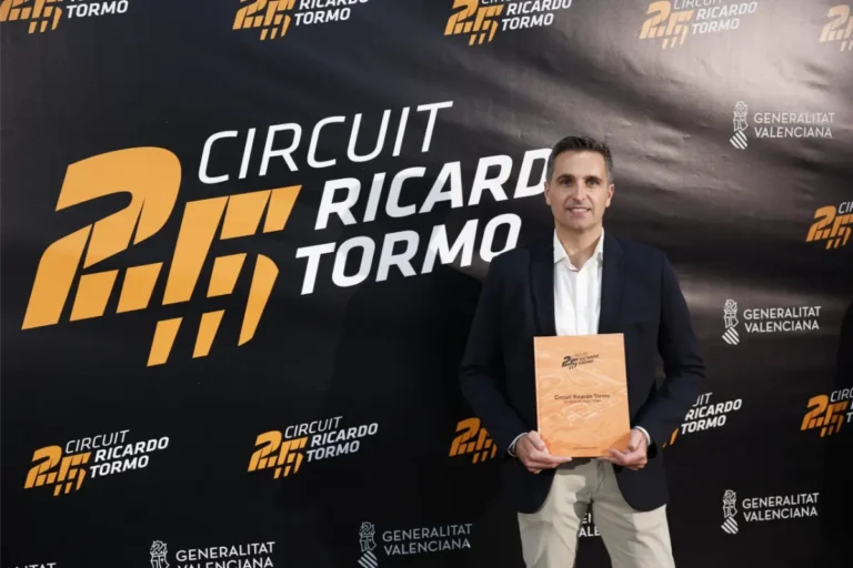 El Circuit Ricardo Tormo celebra 25 años con el libro '25 años de emociones'