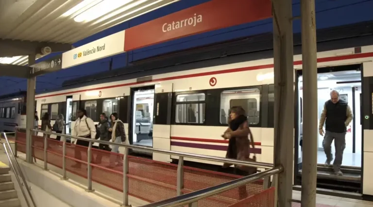 Renfe reinicia el servici de Rodalies entre València i Catarroja amb trens cada 30 minuts