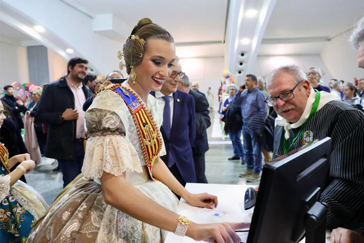 Exposición del Ninot 2025: los ninots ya esperan el voto popular 5 exposicio ninot 2025 5