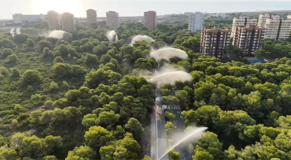 Activados los cañones de agua de la Devesa ante el riesgo extremo de incendios