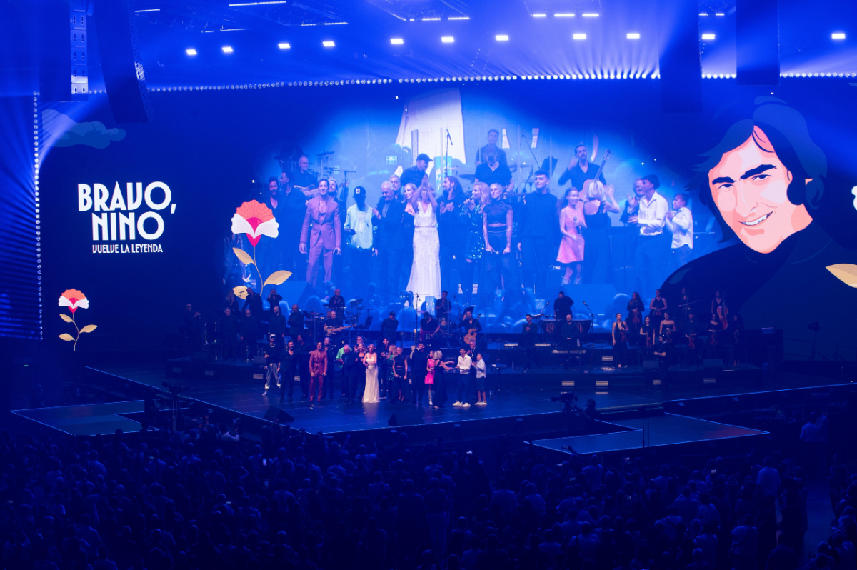 Concert homenatge a Nino Bravo al Roig Arena: crònica, artistes i guia per a futurs concerts a València