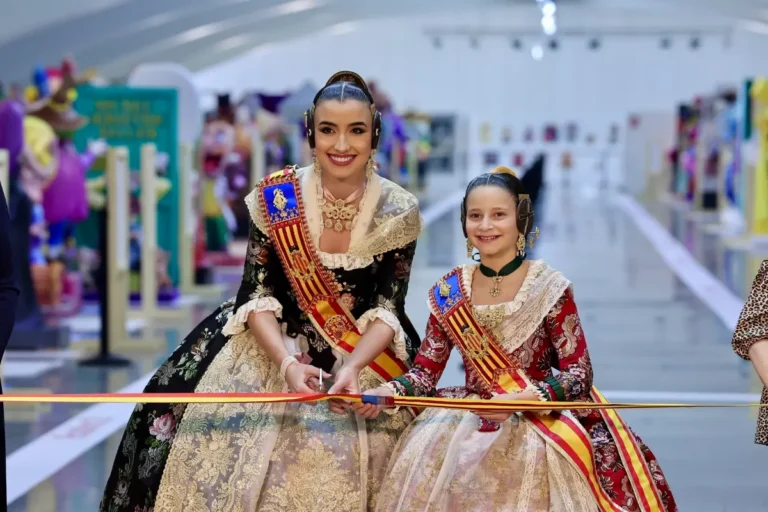 L’Exposició del Ninot 2026 s’inaugura al Museu Príncep Felip amb 766 ninots i obertura de visites