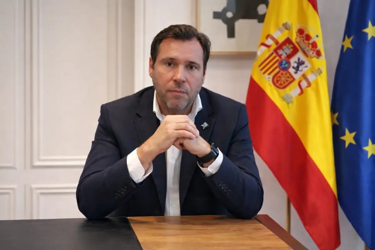 Els trens de Rodalia en Falles a València: Puente acusa l’Ajuntament de desmarcar-se de la petició sobre l’Estació del Nord