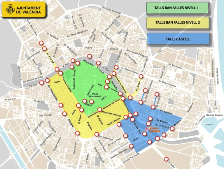 València talla el centre al trànsit privat des de hui per les Falles