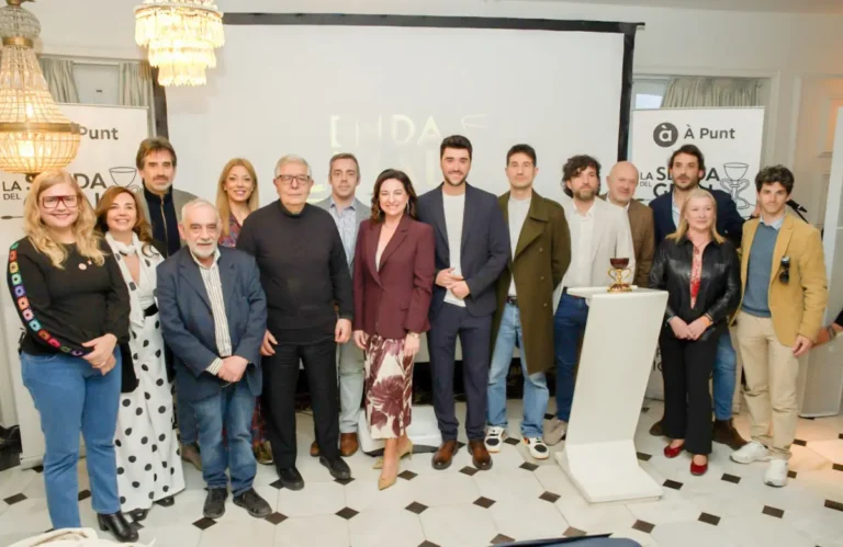 La senda del Grial À Punt