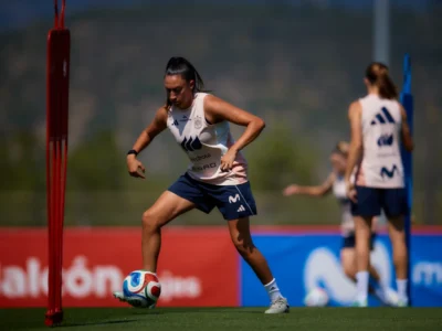 Selecció espanyola en l’entrenament abans del partit contra Anglaterra