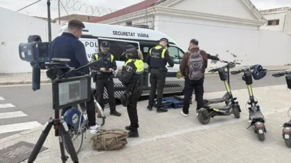 Patinets a València en una campanya de controls de la Policia Local