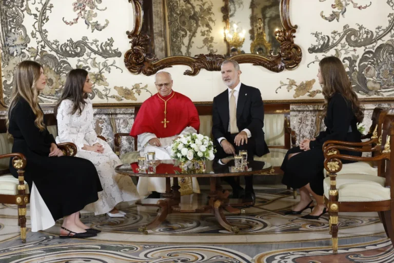 Visita del Papa Lleó XIV a Espanya amb la Família Reial al Palau Reial de Madrid