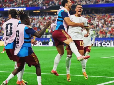 Espanya celebra el pas a la final del Mundial 2026 després de guanyar França