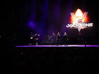 The Jacksons a València durant el concert als Jardins de Vivers