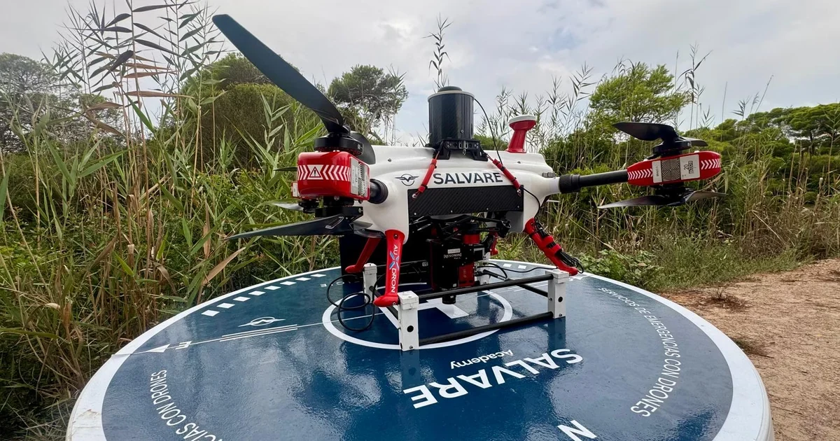 Drons a l’Albufera: la IA vigilarà la qualitat de l’aigua per anticipar possibles episodis de contaminació 1 Dron del projecte Ocean Watcher preparat per controlar la qualitat de l’aigua a l’Albufera