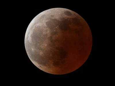 Eclipsi parcial de Lluna visible des de València