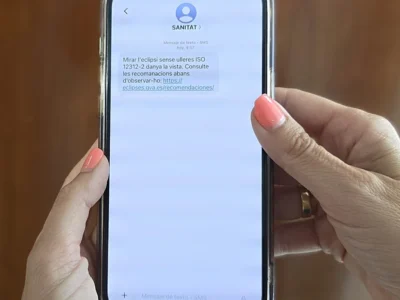 SMS de Sanitat amb recomanacions per a observar l’eclipsi solar del 12 d’agost