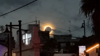 Moment de totalitat de l’eclipsi solar del 12 d’agost de 2026 a València