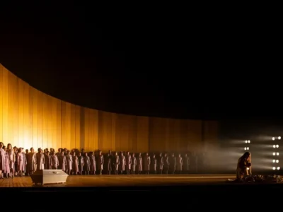 Noves produccions d’òpera de Les Arts amb una escena de Lohengrin