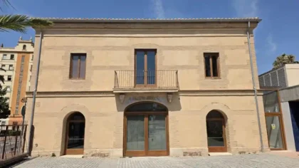 Façana de la Casa dels Bous, seu del Museu de la Mar de València