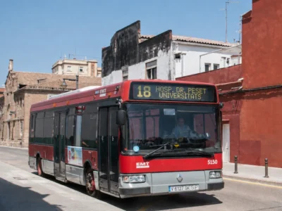 Autobús de la línia 18 de l’EMT de València