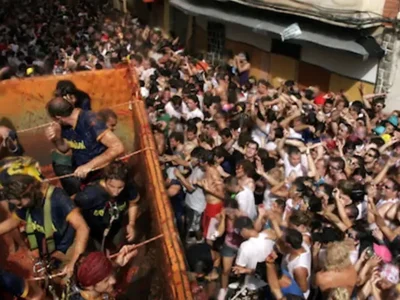Tomatina 2026: ambient d’una edició de la festa a Bunyol
