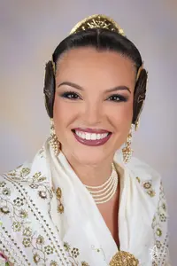 Andrea Meca Monrabal, candidata a Fallera Major de València 2027