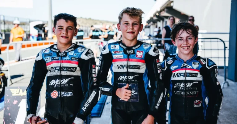 Botti y Kupczynski se reparten las victorias de la MIR Racing Aspar Cup en Cheste