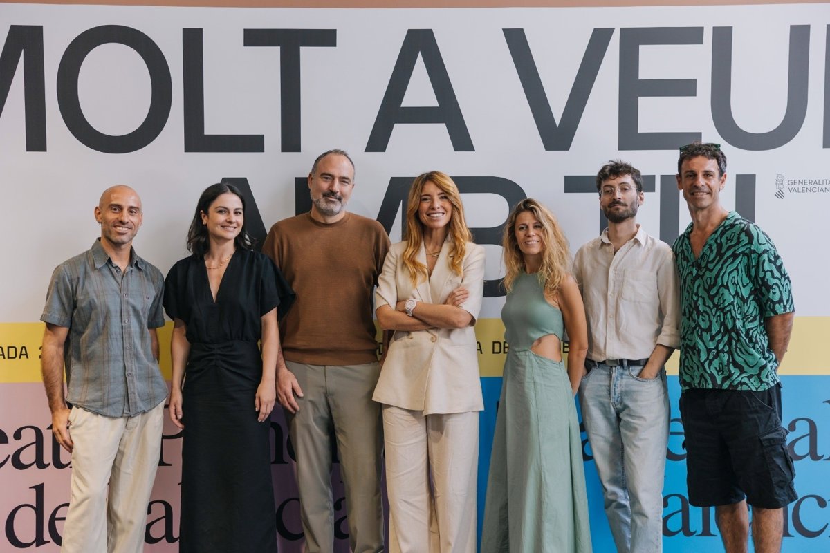 València: Turisme, Oci, Actualitat i tot el que has de saber sobre la ciutat 10 L’IVC programa 31 propostes de teatre, dansa i circ per al primer trimestre 2026-2027