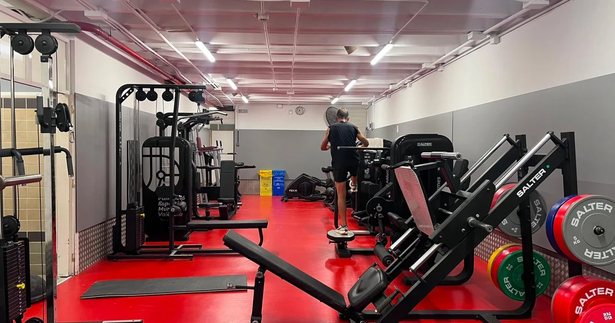La sala de musculación del Estadi del Túria estrena más de 40 elementos renovados