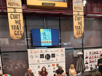 Públic i organització durant la XV edició del Festival K-LIDOSCOPI de Cullera.