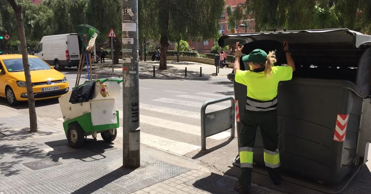 València: Turisme, Oci, Actualitat i tot el que has de saber sobre la ciutat 21 Ordenança de neteja de València: multes de fins a 3.000 euros