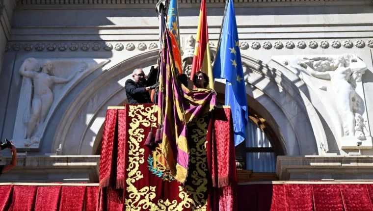 La Reial Senyera durant la Processó Cívica del 9 d’Octubre de 2026 a València